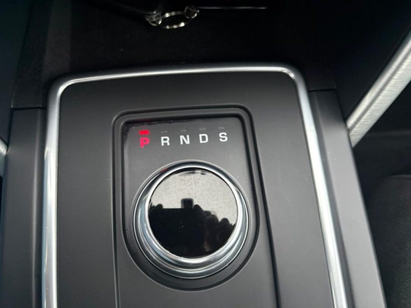  Land Rover Discovery Sport 2.0 TD4 180 Ch/ Toit Panoramique/ Caméra de recul/ Sièges chauffants