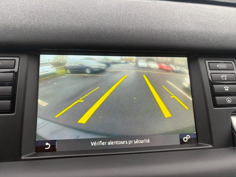  Land Rover Discovery Sport 2.0 TD4 180 Ch/ Toit Panoramique/ Caméra de recul/ Sièges chauffants