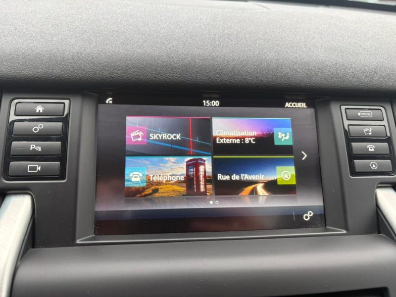  Land Rover Discovery Sport 2.0 TD4 180 Ch/ Toit Panoramique/ Caméra de recul/ Sièges chauffants