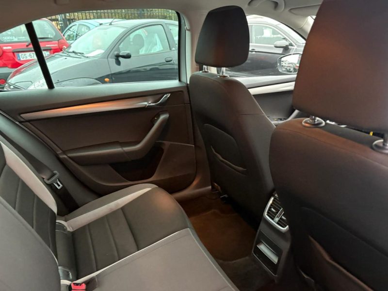 Skoda Octavia 1.6 TDI 110ch Green Edition - 📱 Bluetooth - ✅Reprise possible - ✅Garantie