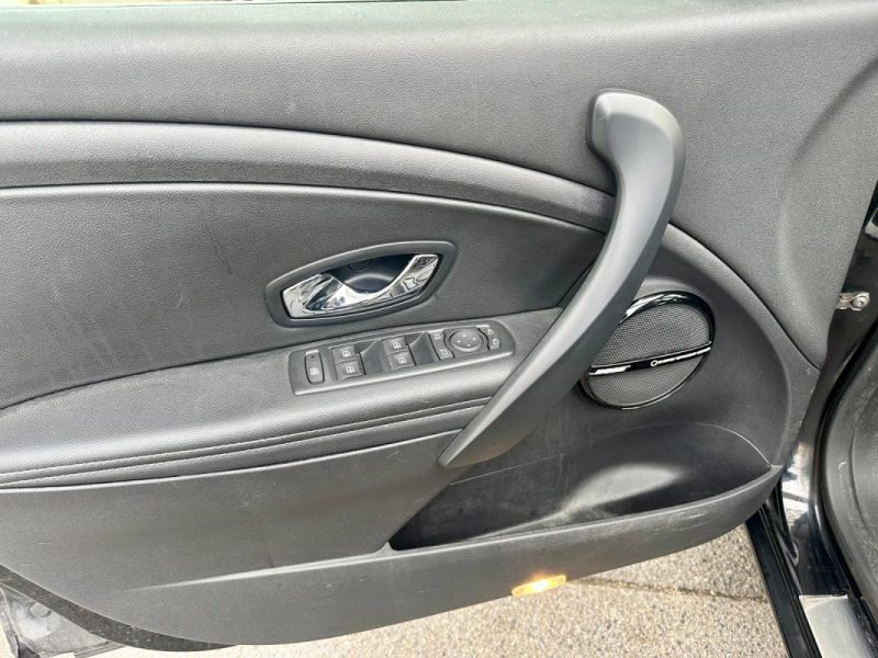 RENAULT MEGANE III 1.5 DCI 110 BOSE 