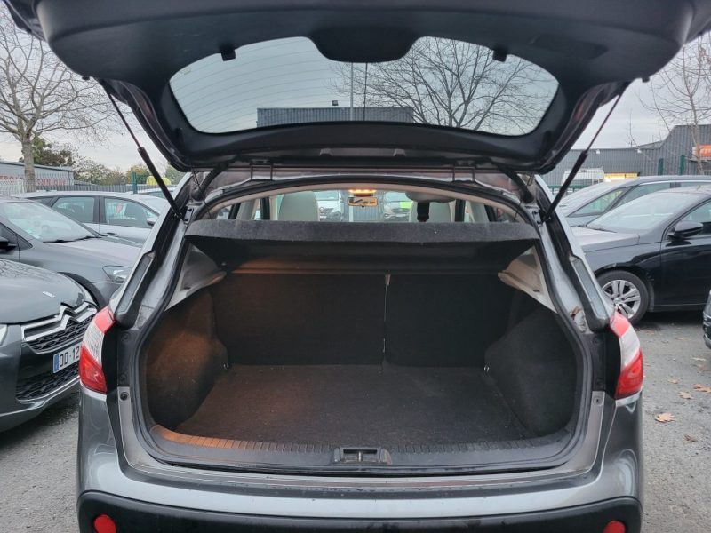 NISSAN QASHQAI 1.5 DCI 110 cv - GARANTIE 12 mois - TEKNA