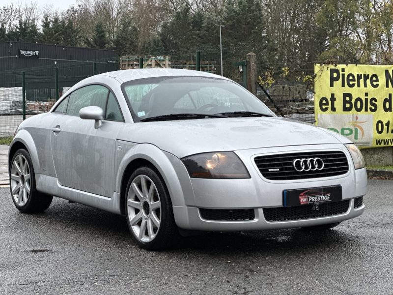 AUDI TT 1.8L TURBO 180 CV CARPLAY / Régulateur de vitesse / Paiement 4X ou 10X Possible
