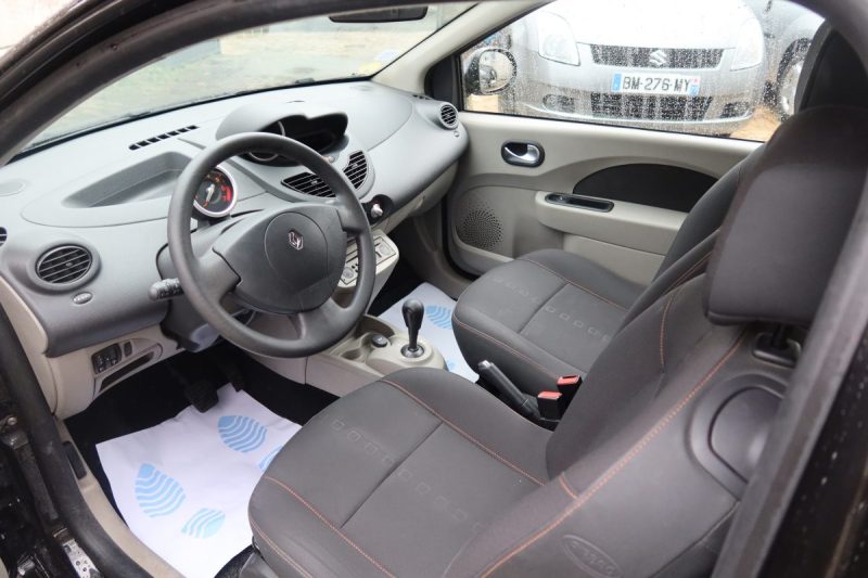 RENAULT TWINGO II 1.2 75 DYNAMIQUE QUICKSHIFT 5 2007