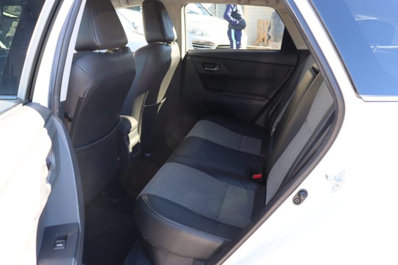 TOYOTA AURIS TOURING SPORTS 1.8 HYBRIDE 136 LOUNGE CVT AUTO