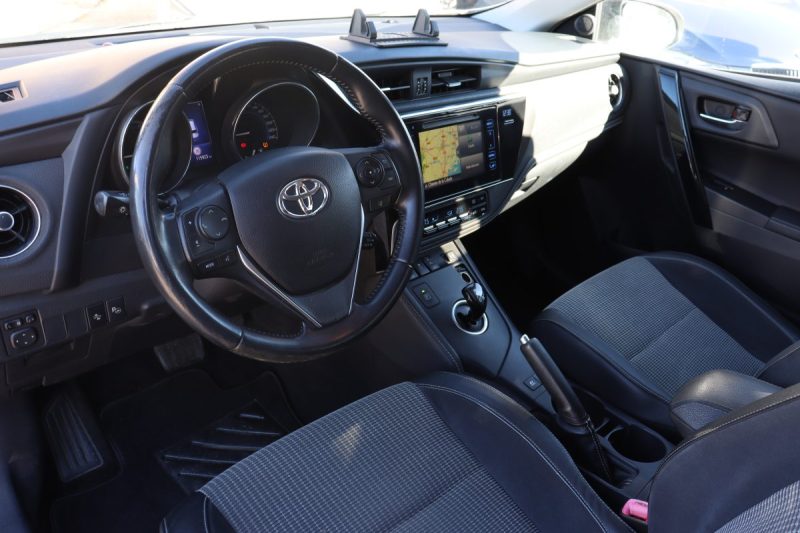 TOYOTA AURIS TOURING SPORTS 1.8 HYBRIDE 136 LOUNGE CVT AUTO