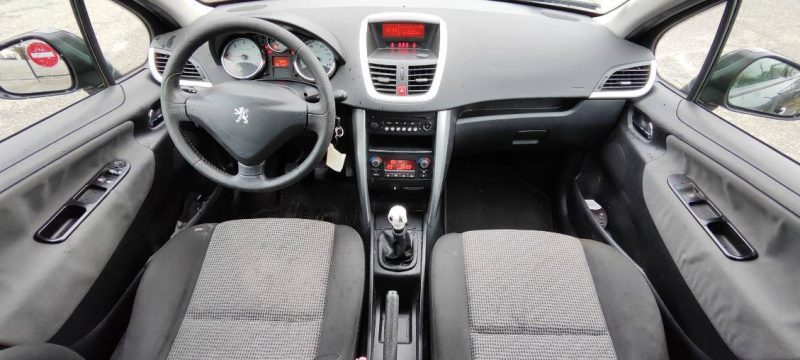 PEUGEOT 207 1.6 HDI 90 PREMIUM 