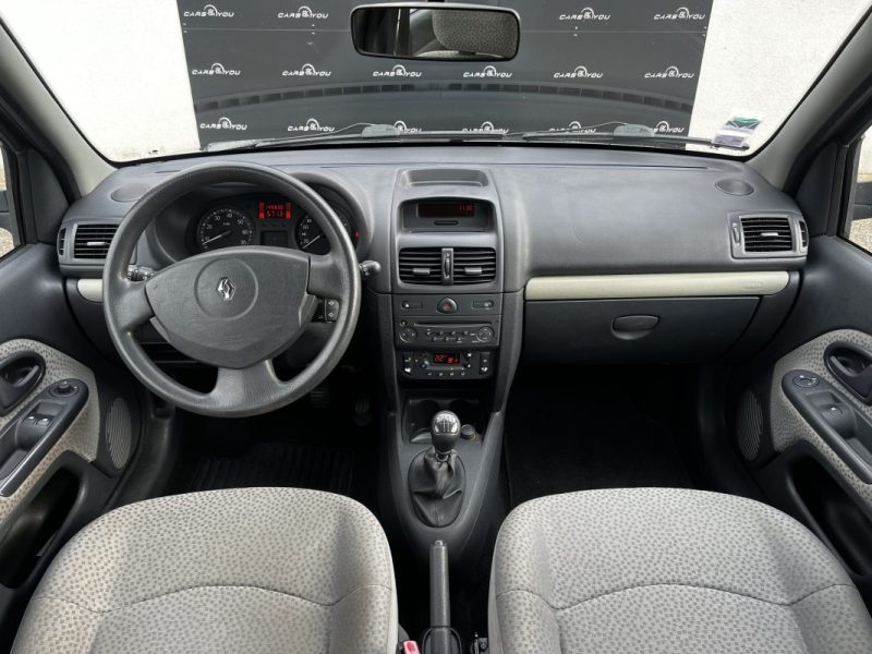 RENAULT CLIO 16V 75CV BVM5 CLIME AUTOMATIQUE 2005