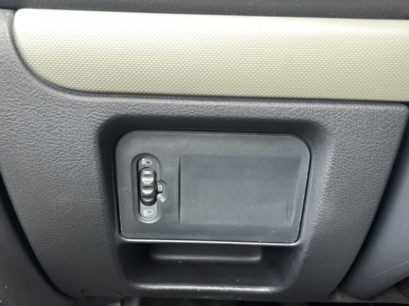 RENAULT CLIO 16V 75CV BVM5 CLIME AUTOMATIQUE 2005