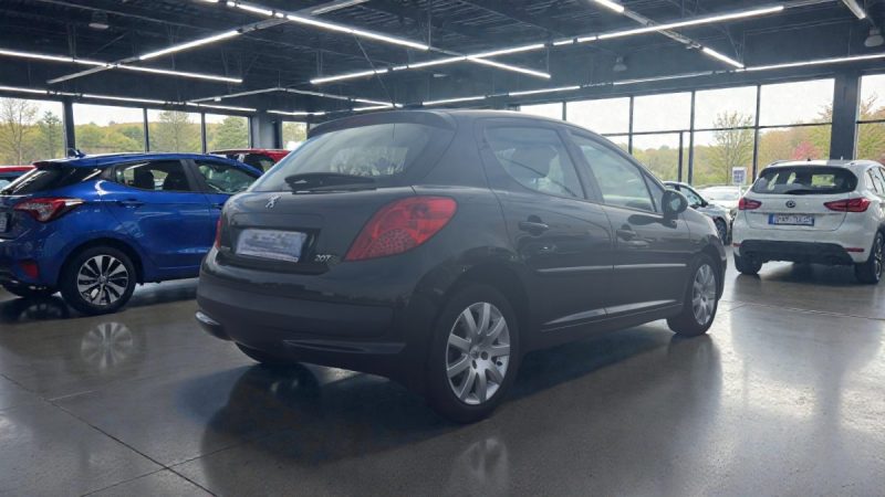 PEUGEOT 207 1.6 HDI 90CV SPORT 5PORTES GARANTIE 6MOIS 1ER MAIN