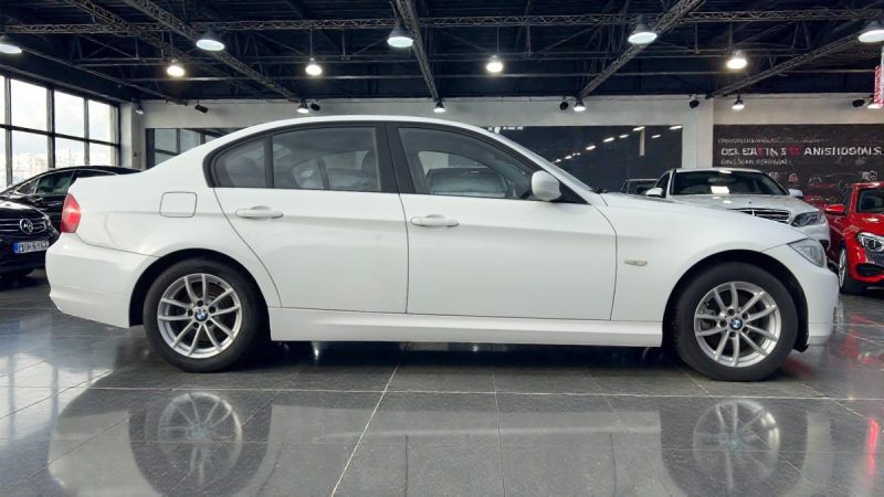 BMW 318I CONFORT 1ER MAIN GARANTIE 6MOIS