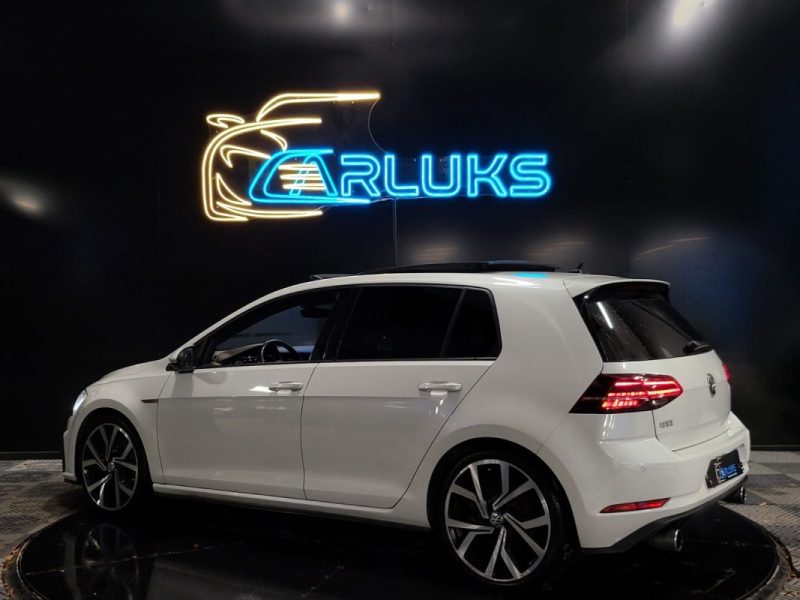 VOLKSWAGEN GOLF VII 2.0 GTI 230CV DSG 6 / TOIT OUVRANT + GRAND ECRAN + VIRTUAL COCKPIT