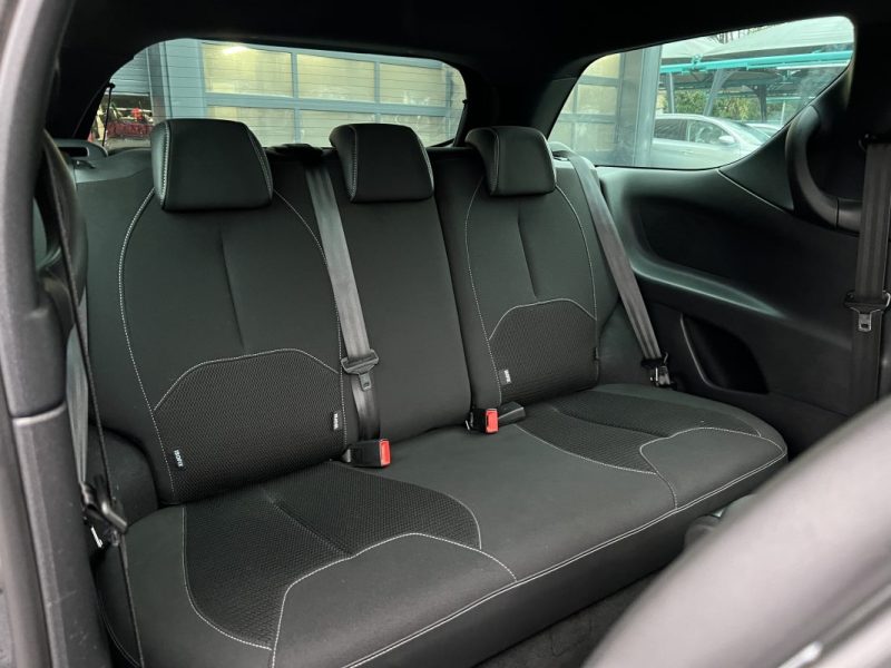 DS DS 3 PHASE 2 SPORT CHIC 1.2 82 Cv GPS BLUETOOTH 5 PLACES 55 200 Kms CRIT AIR 1 - GARANTIE 1 AN