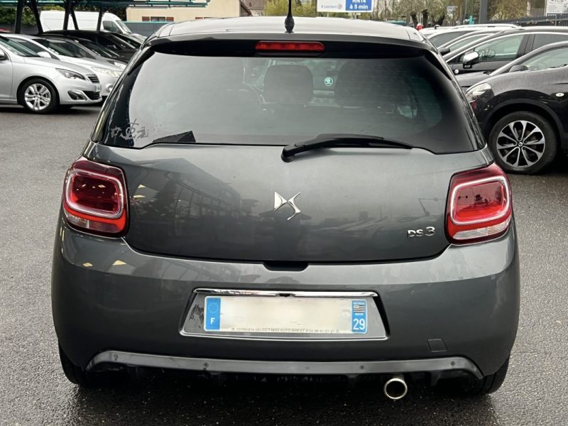 DS DS 3 PHASE 2 SPORT CHIC 1.2 82 Cv GPS BLUETOOTH 5 PLACES 55 200 Kms CRIT AIR 1 - GARANTIE 1 AN