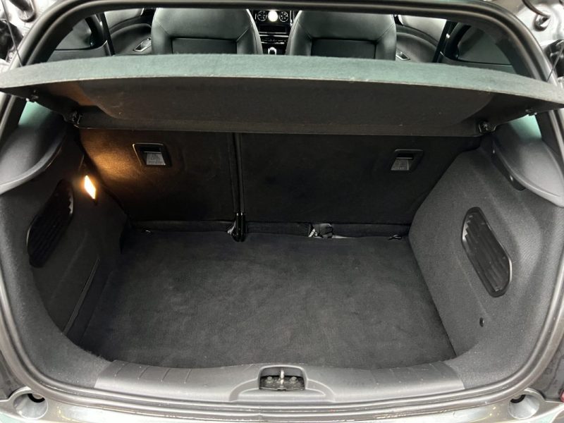 DS DS 3 PHASE 2 SPORT CHIC 1.2 82 Cv GPS BLUETOOTH 5 PLACES 55 200 Kms CRIT AIR 1 - GARANTIE 1 AN