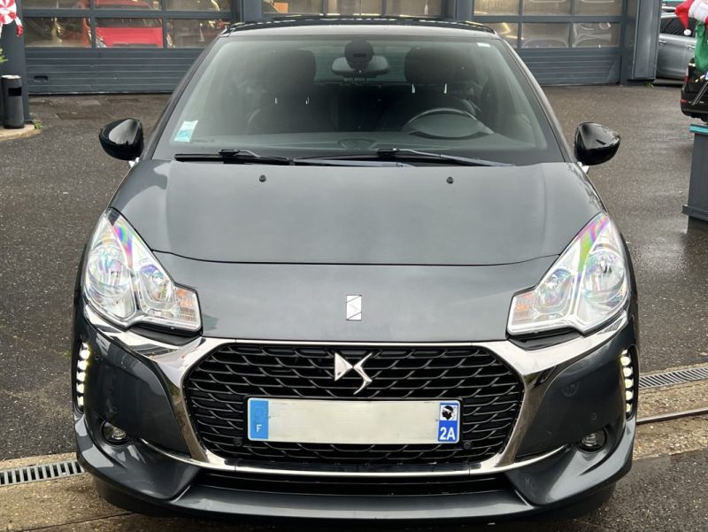 DS DS 3 PHASE 2 SPORT CHIC 1.2 82 Cv GPS BLUETOOTH 5 PLACES 55 200 Kms CRIT AIR 1 - GARANTIE 1 AN