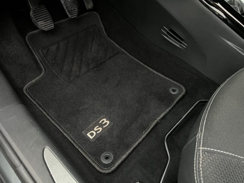 DS DS 3 PHASE 2 SPORT CHIC 1.2 82 Cv GPS BLUETOOTH 5 PLACES 55 200 Kms CRIT AIR 1 - GARANTIE 1 AN