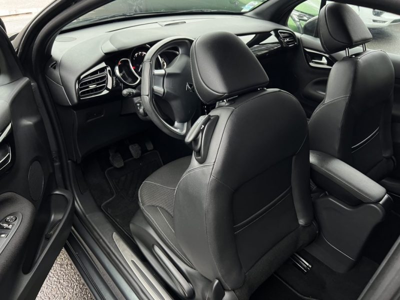 DS DS 3 PHASE 2 SPORT CHIC 1.2 82 Cv GPS BLUETOOTH 5 PLACES 55 200 Kms CRIT AIR 1 - GARANTIE 1 AN