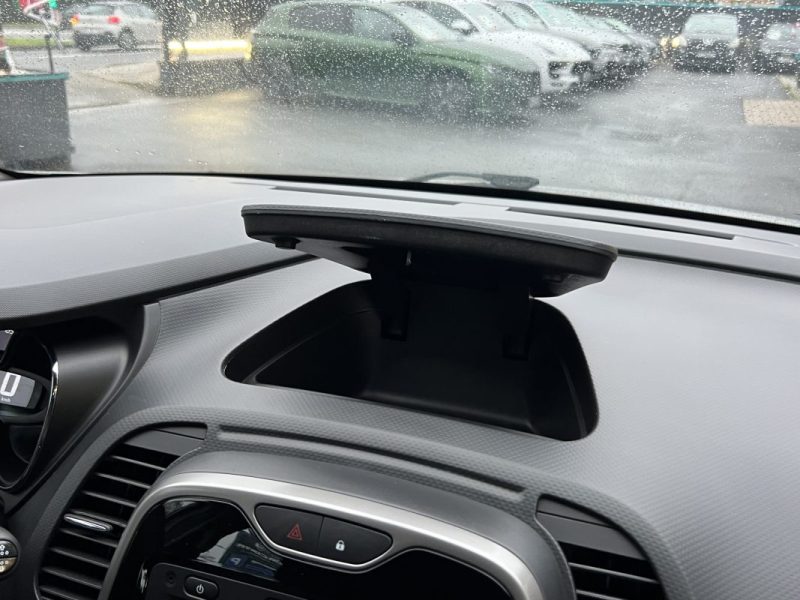 RENAULT CAPTUR 0.9 TCE 90 Cv 1ERE MAIN GPS TOMTOM CRIT AIR 1 - GARANTIE 1 AN