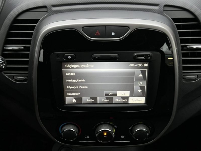 RENAULT CAPTUR 0.9 TCE 90 Cv 1ERE MAIN GPS TOMTOM CRIT AIR 1 - GARANTIE 1 AN