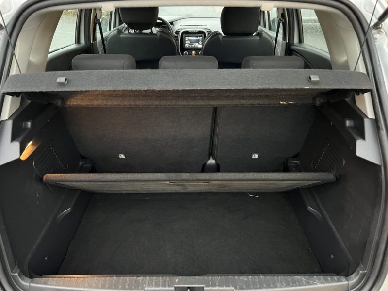 RENAULT CAPTUR 0.9 TCE 90 Cv 1ERE MAIN GPS TOMTOM CRIT AIR 1 - GARANTIE 1 AN