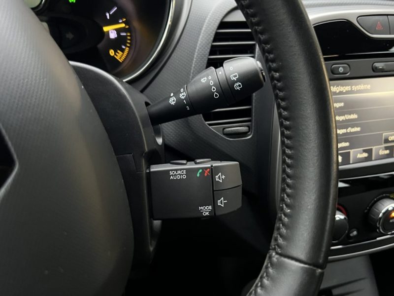 RENAULT CAPTUR 0.9 TCE 90 Cv 1ERE MAIN GPS TOMTOM CRIT AIR 1 - GARANTIE 1 AN