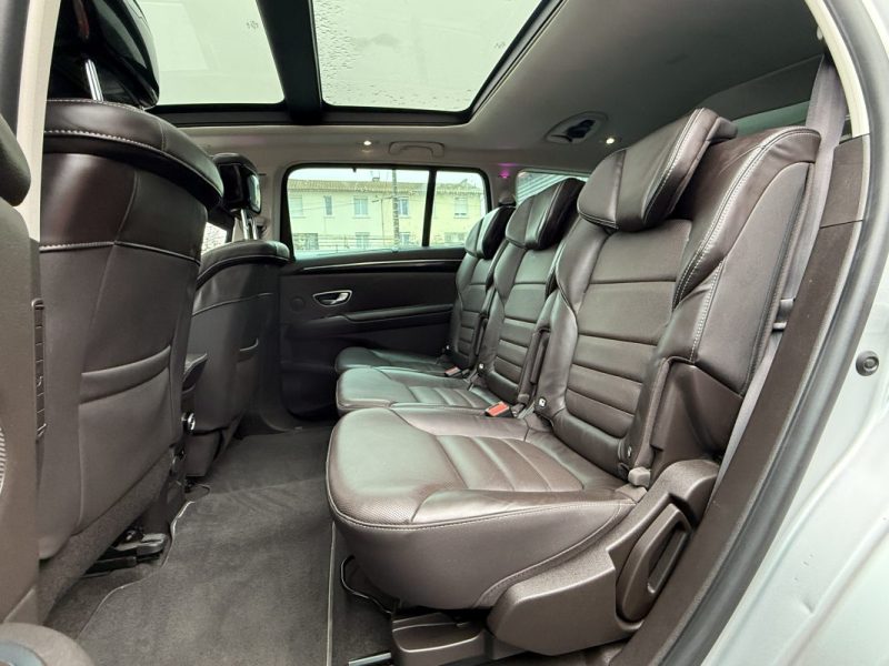 Renault Espace dCi 160 Energy Twin Turbo Initiale Paris EDC 
