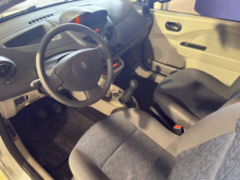 RENAULT TWINGO II 1.2 75 AUTHENTIQUE 22.500KM BVM