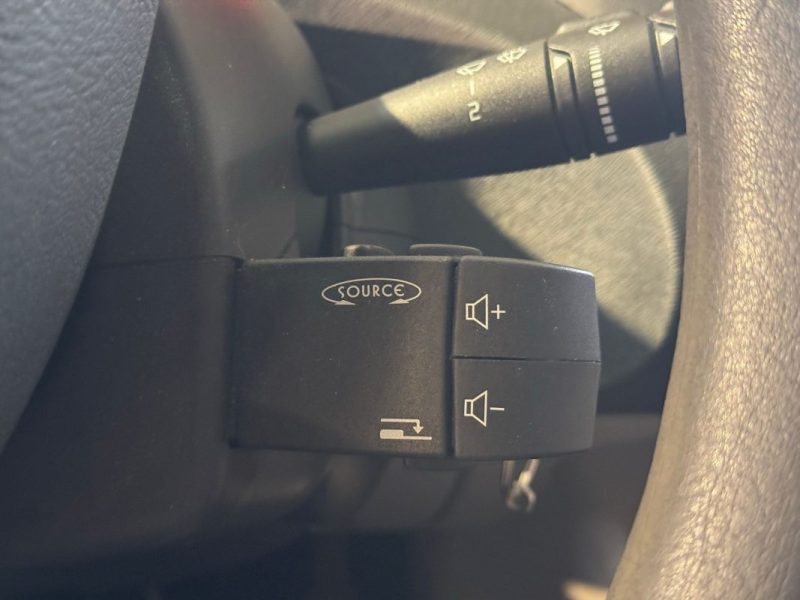 RENAULT TWINGO II 1.2 75 AUTHENTIQUE 22.500KM BVM