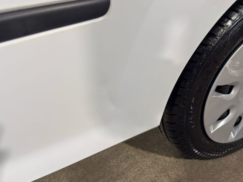 RENAULT TWINGO II 1.2 75 AUTHENTIQUE 22.500KM BVM