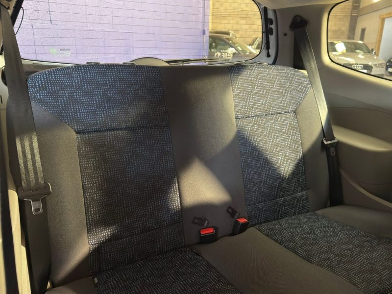 RENAULT TWINGO II 1.2 75 AUTHENTIQUE 22.500KM BVM