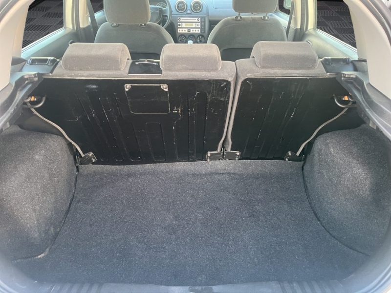 FORD FIESTA 1.6 essence 100 cv