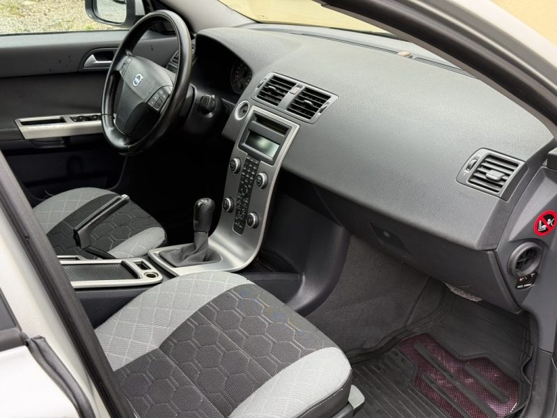 VOLVO S40 1.6D 110CV KINETIC 2009 221 000KM 