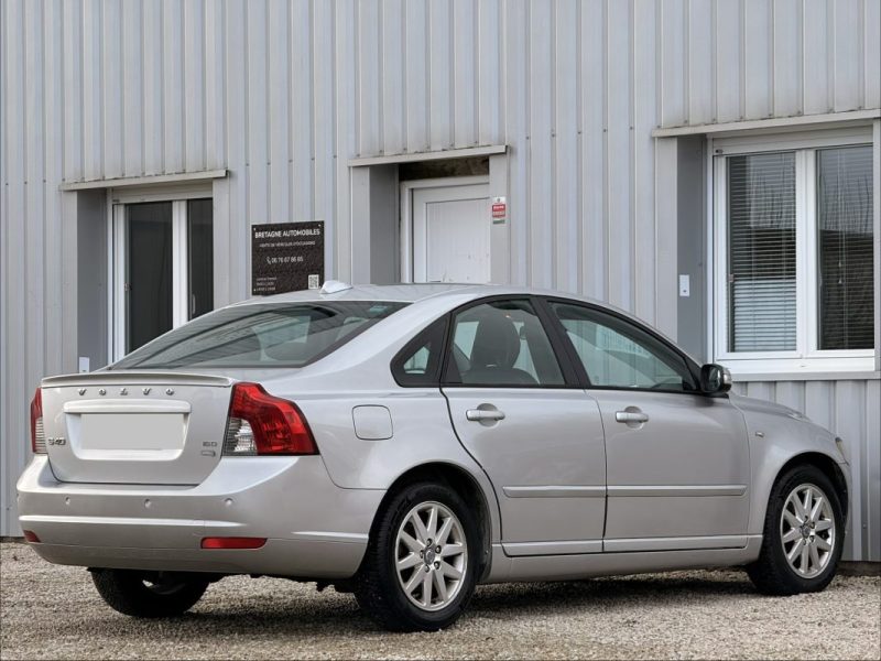 VOLVO S40 1.6D 110CV KINETIC 2009 221 000KM 