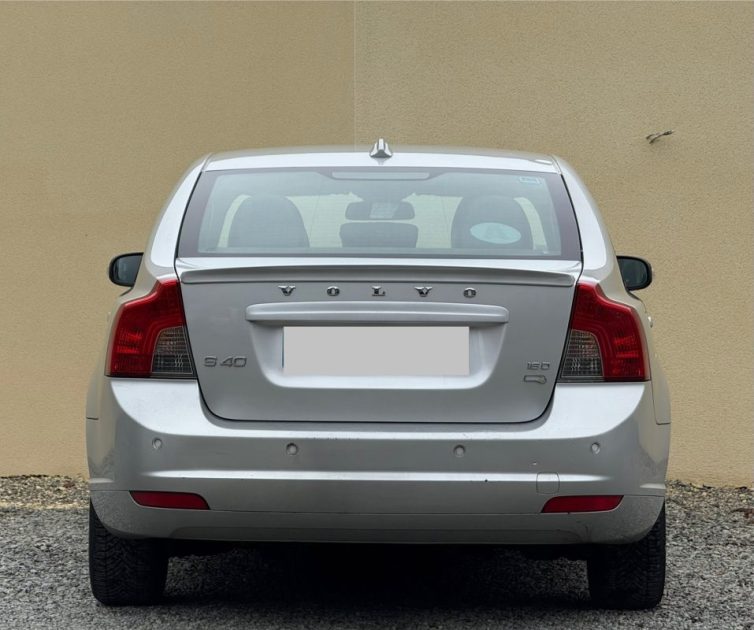 VOLVO S40 1.6D 110CV KINETIC 2009 221 000KM 