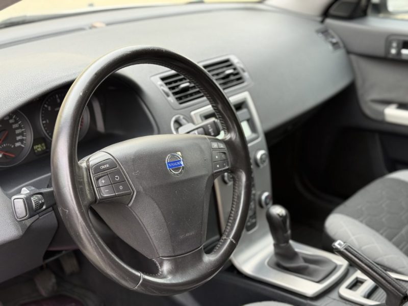 VOLVO S40 1.6D 110CV KINETIC 2009 221 000KM 