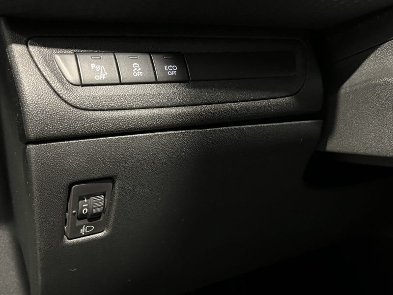 PEUGEOT 208 1.2 PURETECH 110CH ALLURE RADAR DE RECUL