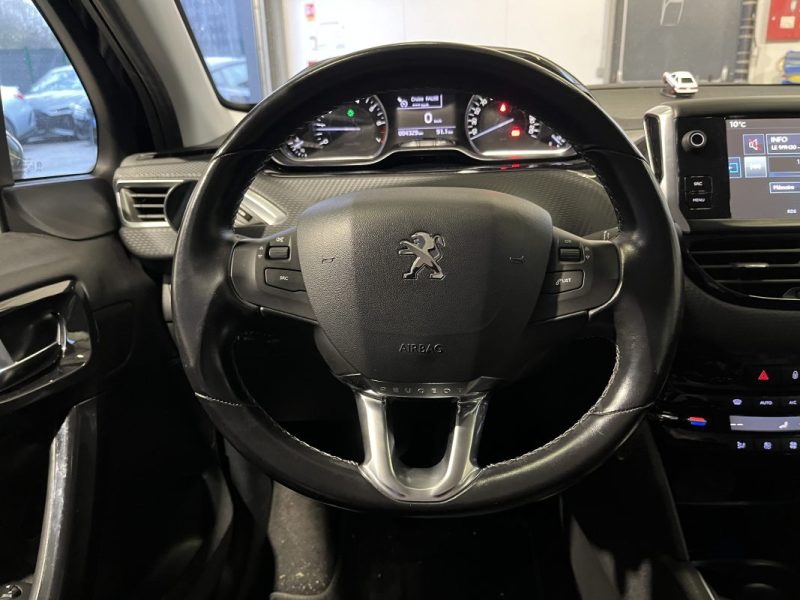 PEUGEOT 208 1.2 PURETECH 110CH ALLURE RADAR DE RECUL