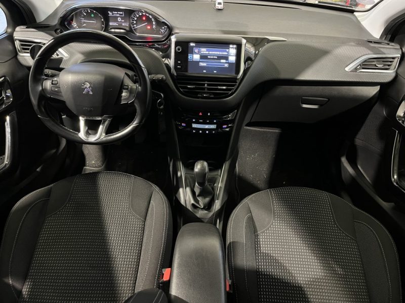 PEUGEOT 208 1.2 PURETECH 110CH ALLURE RADAR DE RECUL