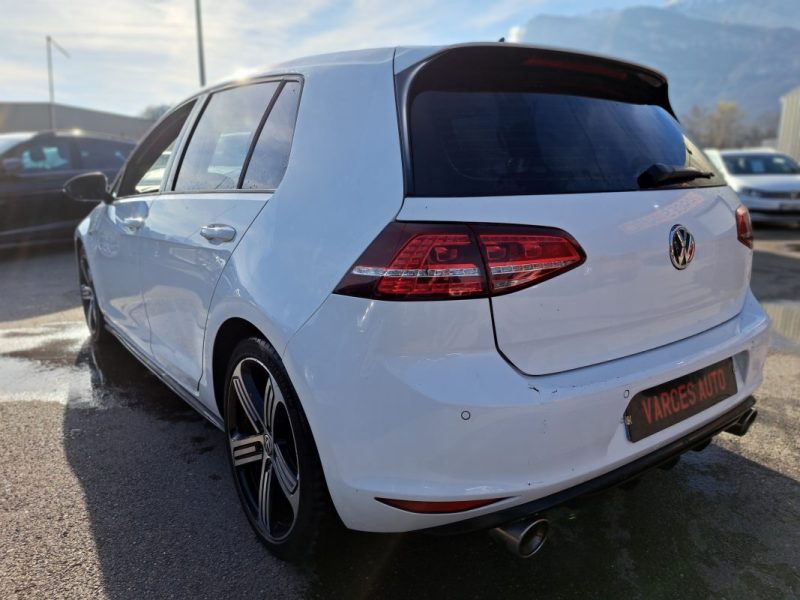 VOLKSWAGEN GOLF VII 2.0 TSI 220CH GTI DSG6 SIÈGES CHAUFFANTS GPS 