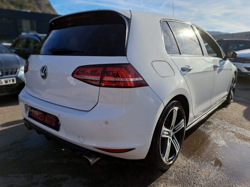 VOLKSWAGEN GOLF VII 2.0 TSI 220CH GTI DSG6 SIÈGES CHAUFFANTS GPS 