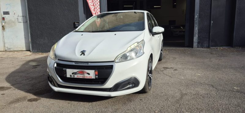 Peugeot 208 1.4 HDi 70ch Allure, *Clim auto*, *GPS*, *Idéale jeune conducteur*