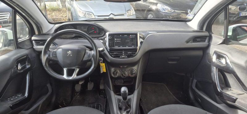 Peugeot 208 1.5 Blue-Hdi 100 ch Signature, *Idéale jeune conducteur*, *GPS*