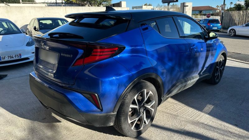 TOYOTA C-HR 122H DYNAMIC 2WD E-CVT 2019