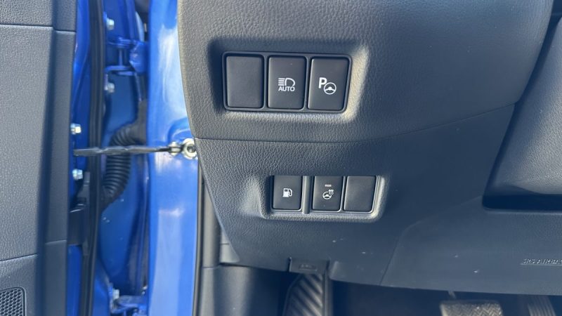 TOYOTA C-HR 122H DYNAMIC 2WD E-CVT 2019