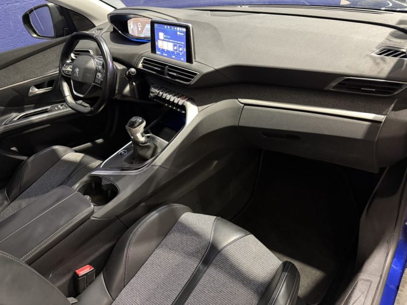 PEUGEOT 3008 1.5 BlueHDI 130 ALLURE BVM 6 / KIT DISTRIBUTION NEUF 