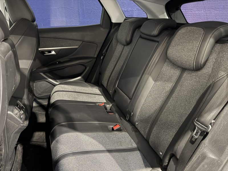 PEUGEOT 3008 1.5 BlueHDI 130 ALLURE BVM 6 / KIT DISTRIBUTION NEUF 