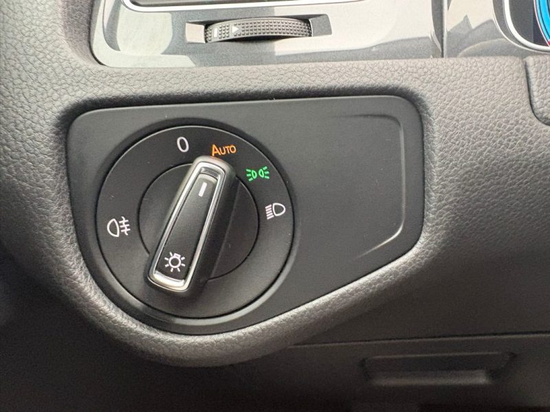 VOLKSWAGEN E-GOLF 136CH 2020 - 📱CARPLAY - ✅Reprise possible - ✅Garantie