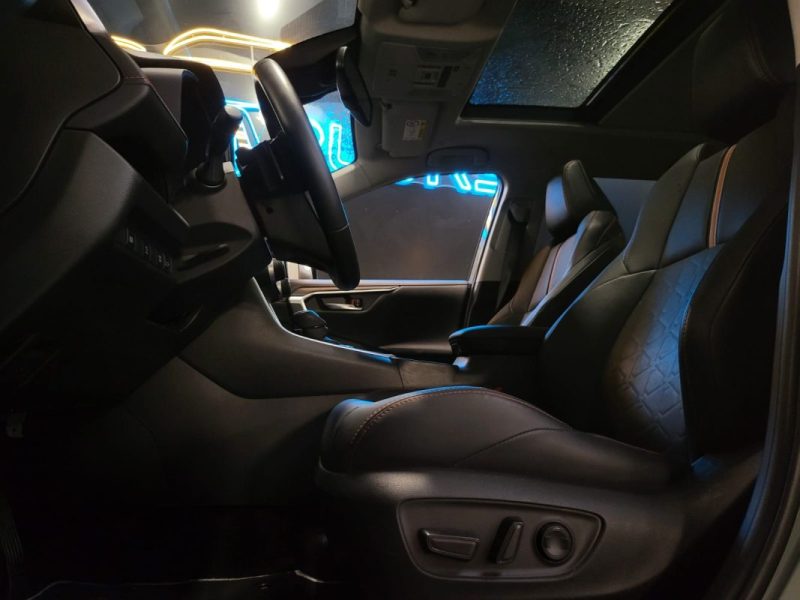 TOYOTA RAV4 TOYOTA RAV4 2,5 HYBRIDE AWD 222CV TRAIL / 1ERE MAIN / SIEGES ELECTRIQUES / CARPLAY / CAMERA DE RECUL 2023