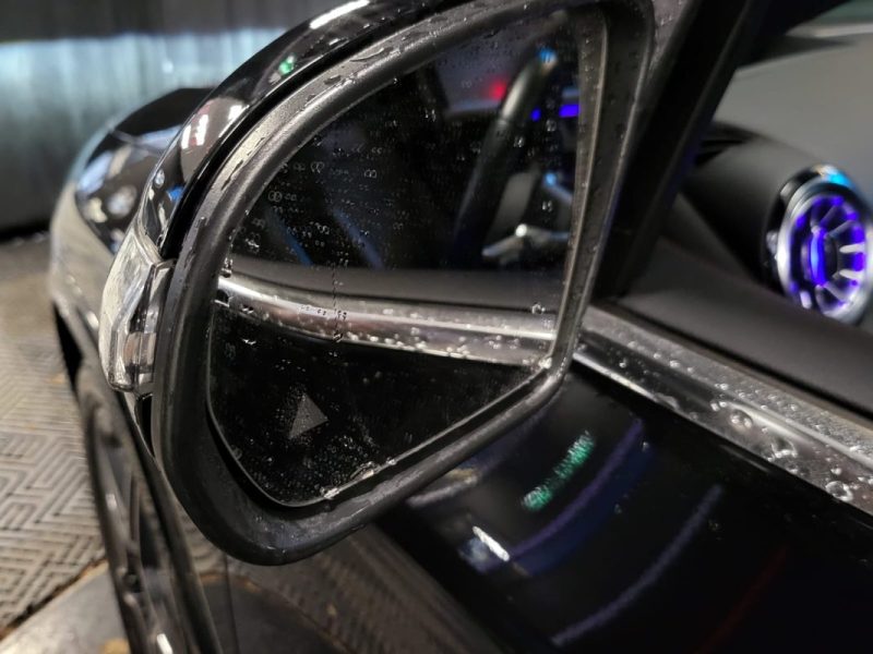 MERCEDES CLASSE GLA 200d 150ch AMG Line PACK PREMIUM / TOIT OUVRANT / ANGLES MORTS / 1ER MAIN